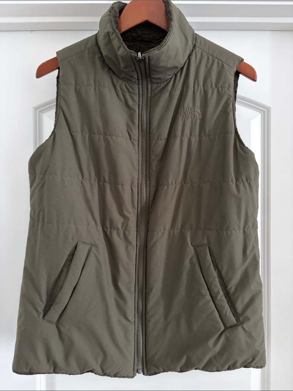 The North Face Men's Olive Puffer Vest